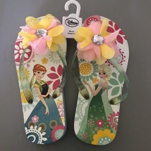 NWT Girls Disney Frozen Flip Flop